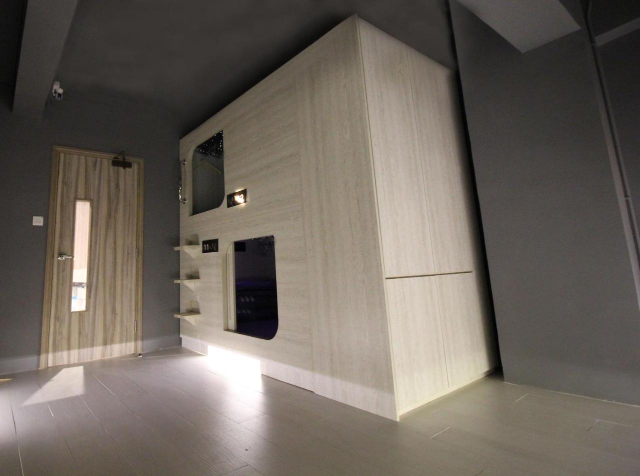 L'Etoile De Mer Mong Kok - Capsule Hotel Kowloon  Exterior photo